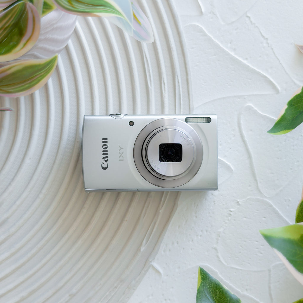 Canon IXY 200