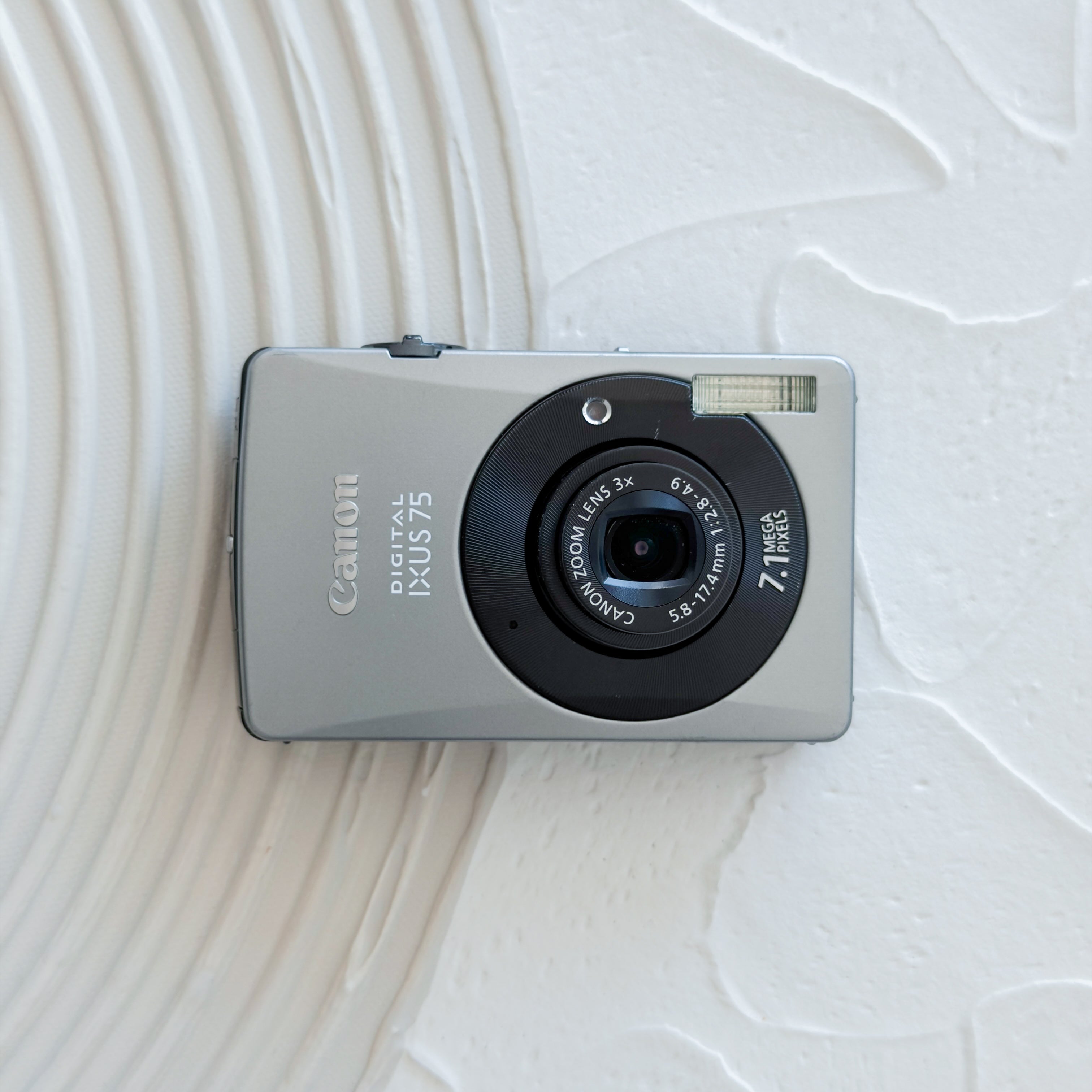 Canon IXUS 75